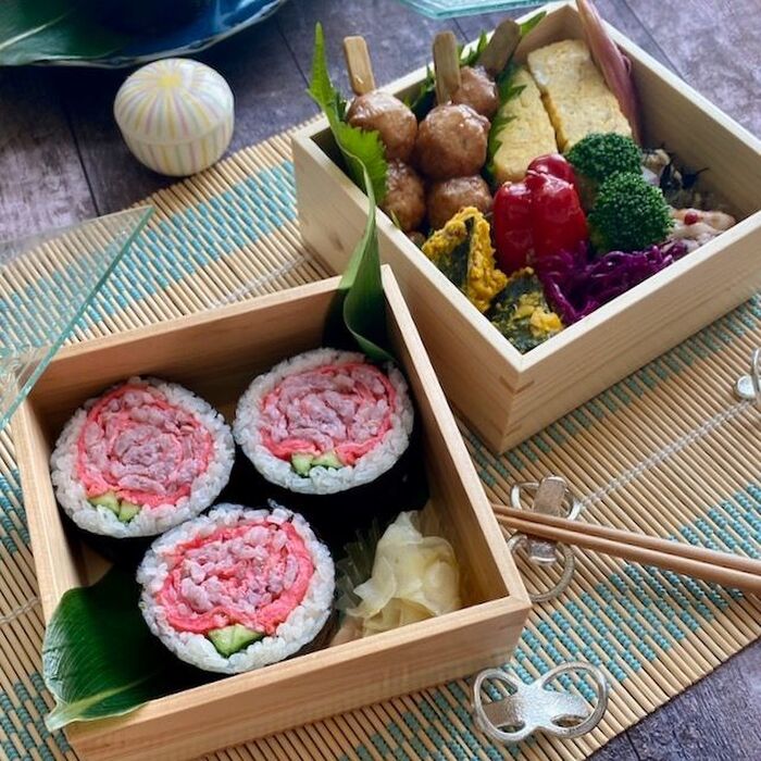 母の日にもおすすめ〜カーネーション巻き寿司