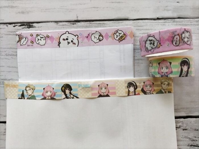 マスキングテープで、ホッチキス部分を隠して…