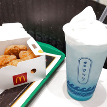 【マクドナルド】新作ドリンク×期間限定「チキンナゲット」実食レポ!ナゲットソースのお得な裏技とは?