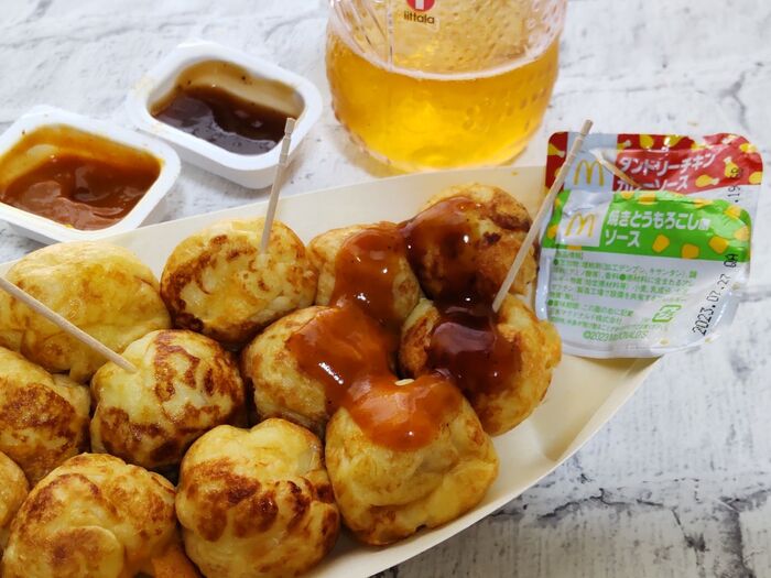 マクドの裏技でお得にゲットしたナゲットソースを活用!お家たこ焼きのソースに!♪中の具はなぁ~に?