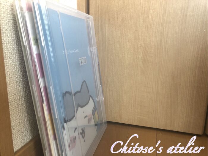 プリントは立てて収納♪