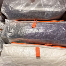 季節の掛け布団はIKEAのペルクラで収納