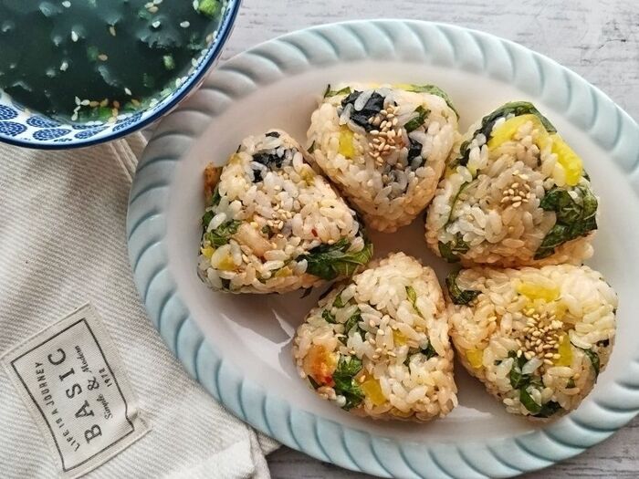家にある材料で【韓国風やみつきおにぎり】食感が楽しすぎ!!
