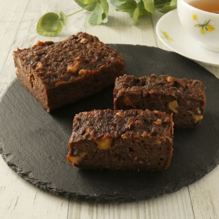 パン粉でスイーツ?!もっちり食感の「くるみチョコケーキ」
