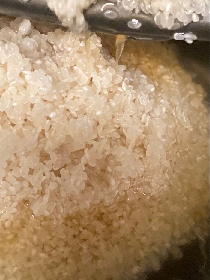 4.炊飯器の内釜から土鍋へ移し替えます♪