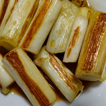 【ヘトヘトな時にお勧め!】ネギを焼いたやつ!後は、かけるだけで味はバッチリ決まります!