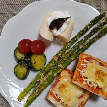アスパラガスのパン粉焼き