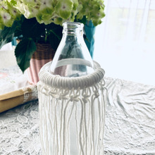 マクラメで輪っかを編むときは、から瓶を使うと楽チン♪