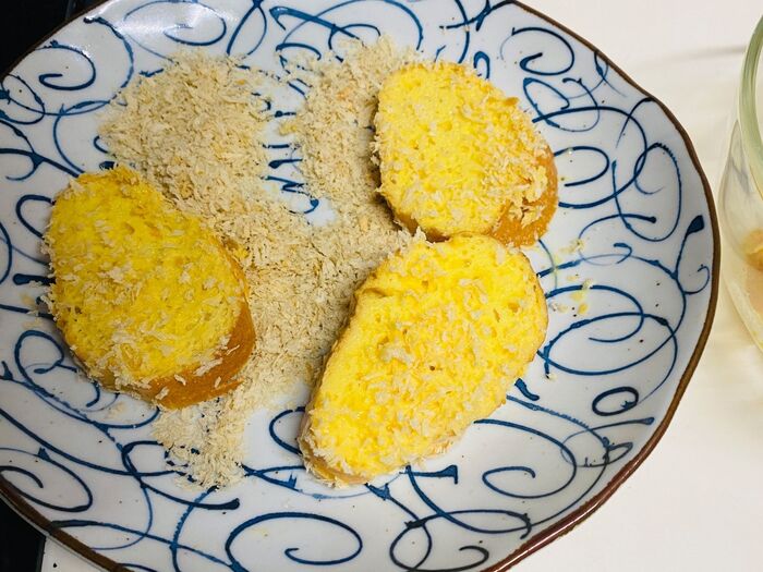 食感がカリッカリッ!パン粉が決め手・美味しいフレンチトースト
