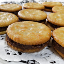 【パン粉活用法】簡単おやつを作ろう♡ザクザク食感な大豆プロテイン入りクランチチョコサンド~♪