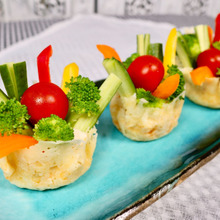 パン粉チーズのミニカップ♡レンジで簡単!パリパリ美味しい器だよ♪