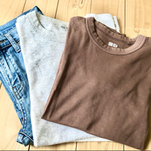 【雨の日のお洒落は服で頑張らない】〈UNIQLO・GUのTシャツコーデ〉+ラグジュアリーが気分♡