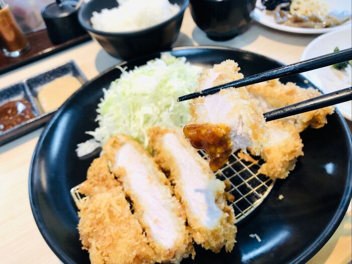 【特選ロースかつ定食がコスパ最強!】ガッツリ食べたい時はこれ♡
