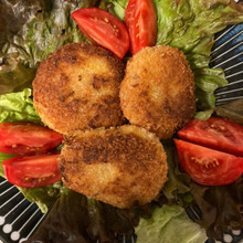 ちょっと残った肉じゃがでコロッケ♪