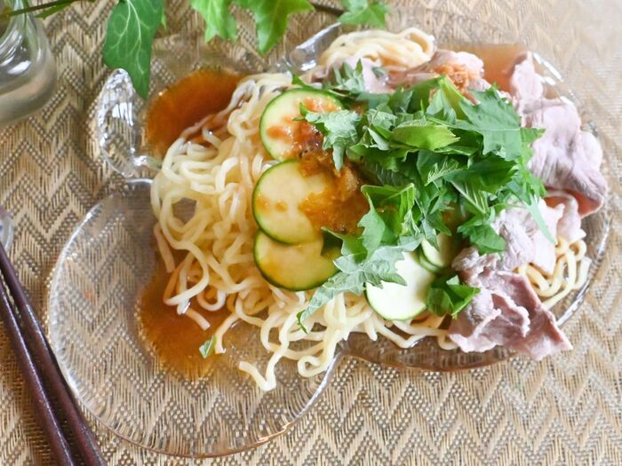 【冷やし中華】豚と大葉、ズッキーニの冷やし中華
