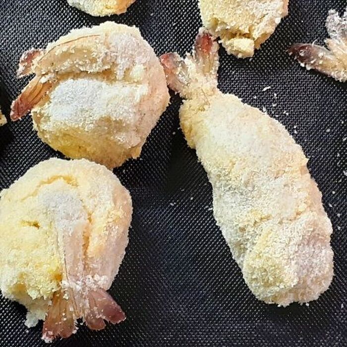 微粉パン粉で…こんがりサクサク軽い食感の海老カツ~とろけるチーズ入り~