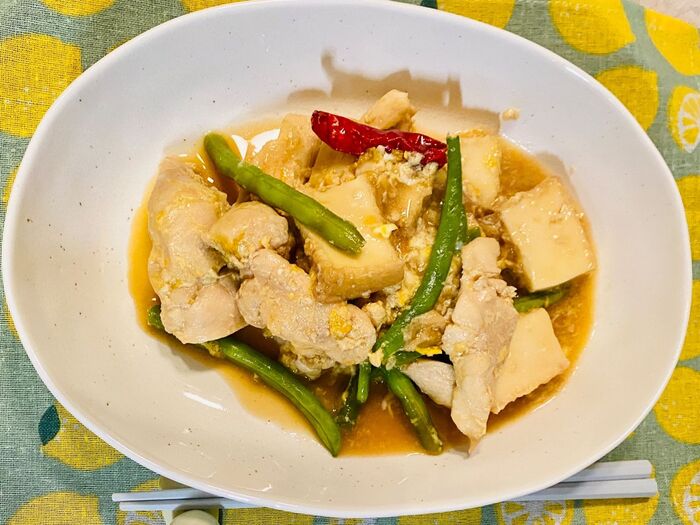 いんげん絹揚げ鶏肉の卵とじ