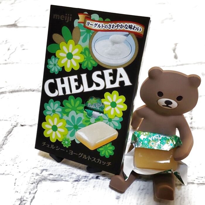 【昭和なお菓子】唯一無二の不思議な美味しさ!♡コレコレ!スライドできるこの箱タイプが懐かしいー!