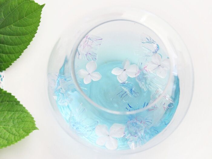 紫陽花のフローティングフラワー風【簡単卵パックリメイク工作】