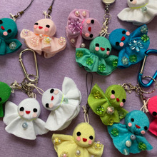 100均材料とペットボトルのふたで簡単ハンドメイド!可愛いてるてるぼうずのストラップ(^^)