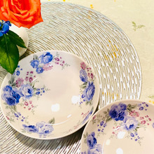 引出物みたい!ヨーロッパ調の食器♪