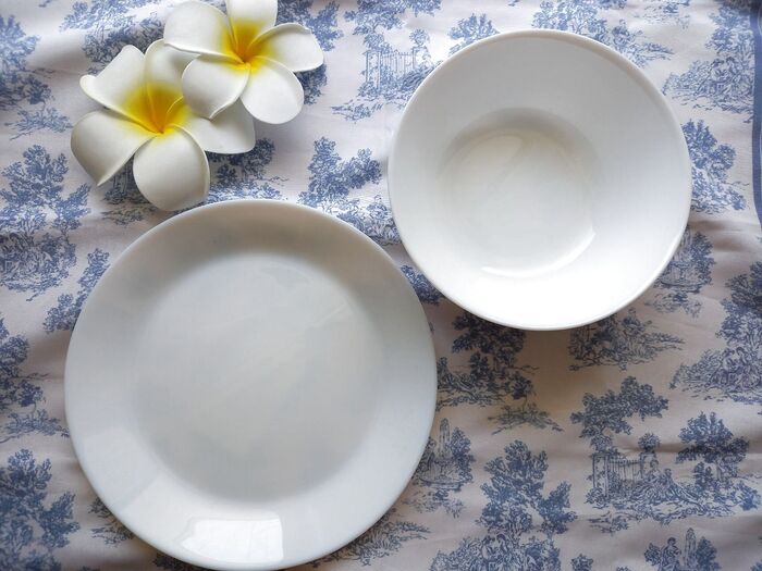 【IKEA】白のお皿で夏の食卓を爽やかに♪1枚99円!電子レンジ&食洗器OK!