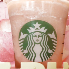【スタバ】早期完売する前に急げ―!ひんやり×桃を満喫ー!7月12日発売の夏のフラペチーノって?