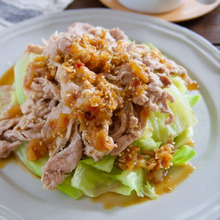 特製薬味だれで子どもも食べられる♪キャベツと豚肉のレンジ蒸し