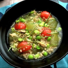 ほっこり和食で!おだしをきかせた冬瓜とトマトのそぼろあん