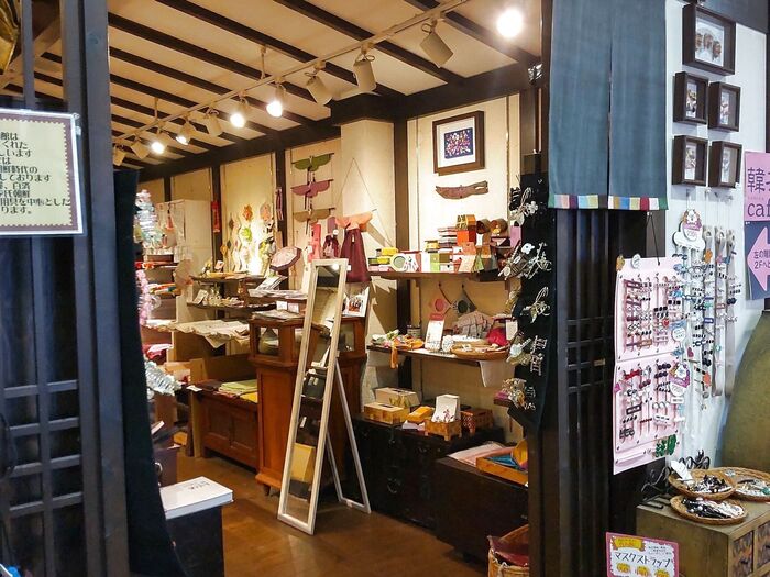 2階がカフェです。