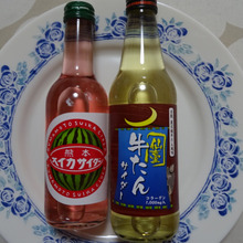 人気の様です!!牛タン味とスイカ味??