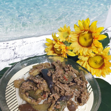 とっても簡単!ボリューム満点でお腹も満足♡茄子とひき肉のピリ辛炒めのっけそうめんー!