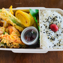 オクラの味噌味フリッター入りお弁当