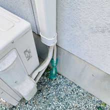 オクラネットは家電の見方!エアコン室外機の虫の侵入を防ぎますよ。