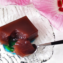 夏場に嬉しい一押し!感動を呼ぶおやつ♡「シャトレーゼ」の水羊羹(こし餡)の特徴は?