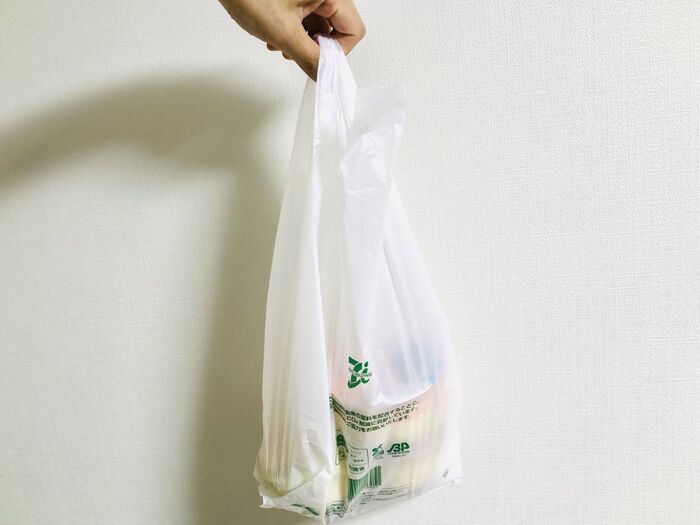 【夫のコンビニ土産】中身は?ド定番からお初まで、全部同じの買ってきた。