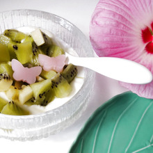 【KEYUCA】高齢の母にヨーグルトを美味しく!1コインとは思えない陶器製の白いスプーン♪