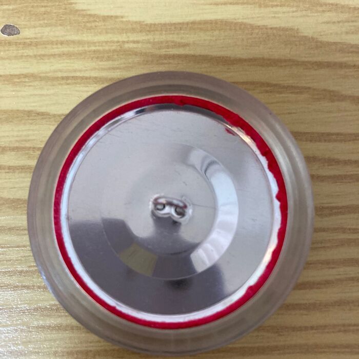 ⑨裏側のパーツを打ち具で押し込みます。