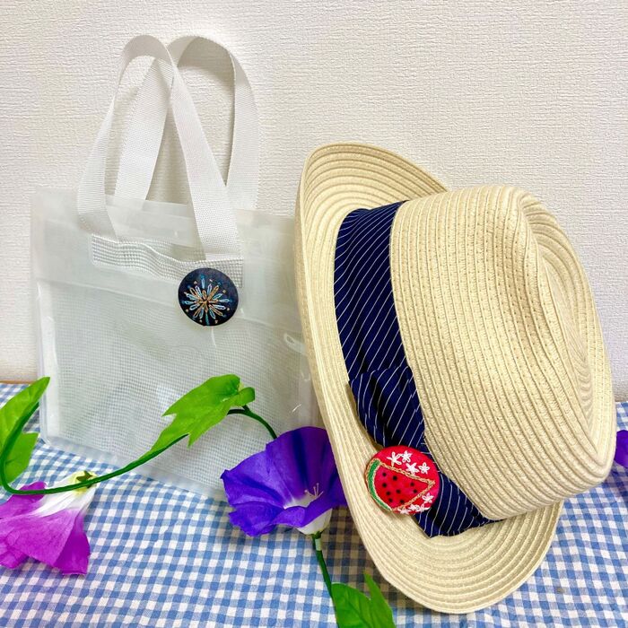 帽子やバッグにも!