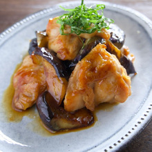 鶏肉となすのすっきり照り煮・味付け2つで驚きのおいしさ