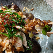 夏野菜と食べるよだれ鶏