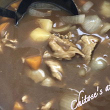 【悲報】ショック!折角作ったカレーがシャバシャバな時は小麦粉でも片栗粉でもなく何使う?