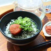 おだしでほっこり♪心も整う♪だし茶漬けで身体を温めましょう