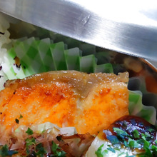 【簡単!鮭レシピ】フライパン1つde味噌バター味の鮭!お弁当にも♪