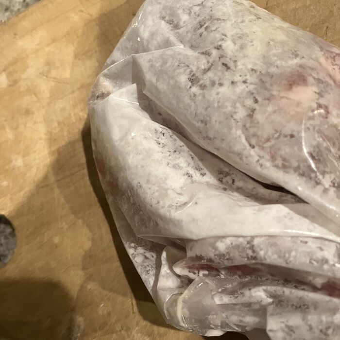 鶏ムネに下味をつける