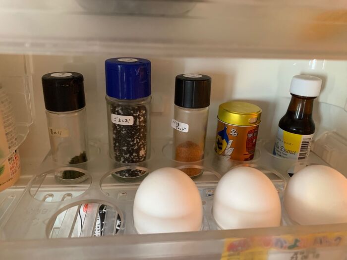 たまご置き場の奥に