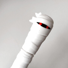 【ダイソー】なーんだ?可愛いだけじゃなく実用品なんです!ハロウィンなグルグル包帯ミイラちゃん