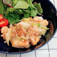 簡単!ネギたっぷり♡やわらか鶏むね肉のネギ塩炒め