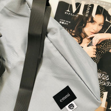 平日の発売日なのに、まさかのラスト1冊!!書店の店員さんも目を付けていた【特別付録】