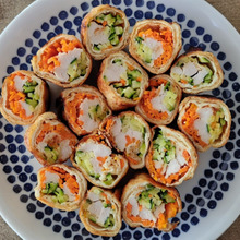 食材の旨味をくるっと巻こう!鶏むね肉と野菜の油揚げロール